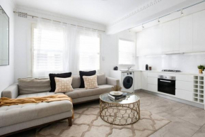 Luxury Escape, in Bellevue Hill Apartment